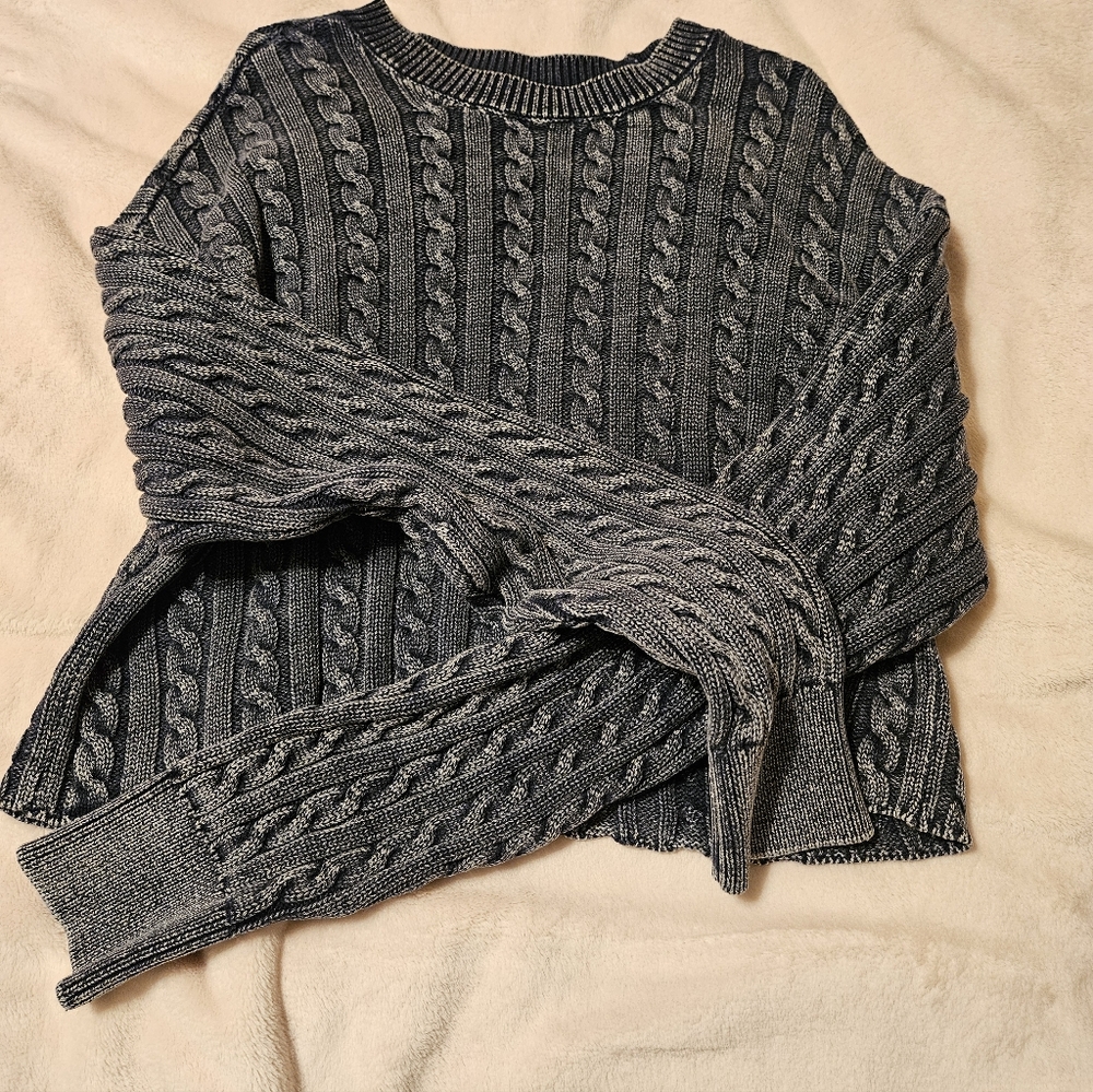 Aerie Cropped Navy Cable Knit Sweater